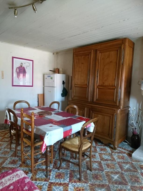 Complexe Familial Villa Charmes  Exterior photo