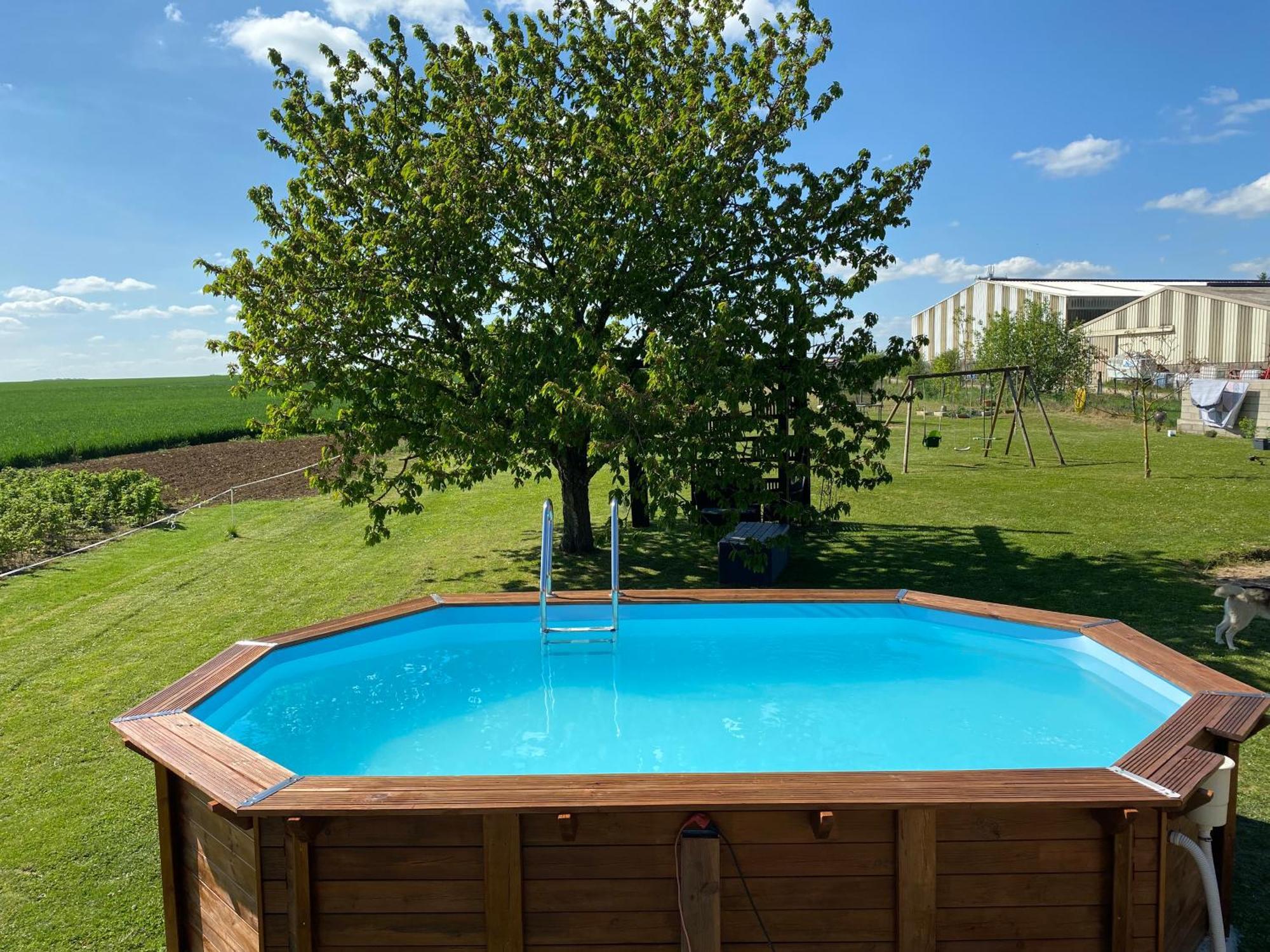 Complexe Familial Villa Charmes  Exterior photo